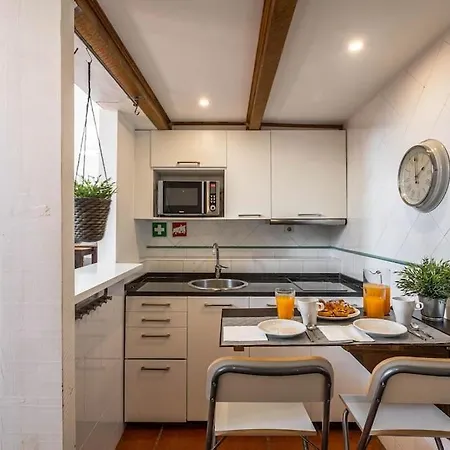 Alcantara - Cool Tailor Made * Lissabon